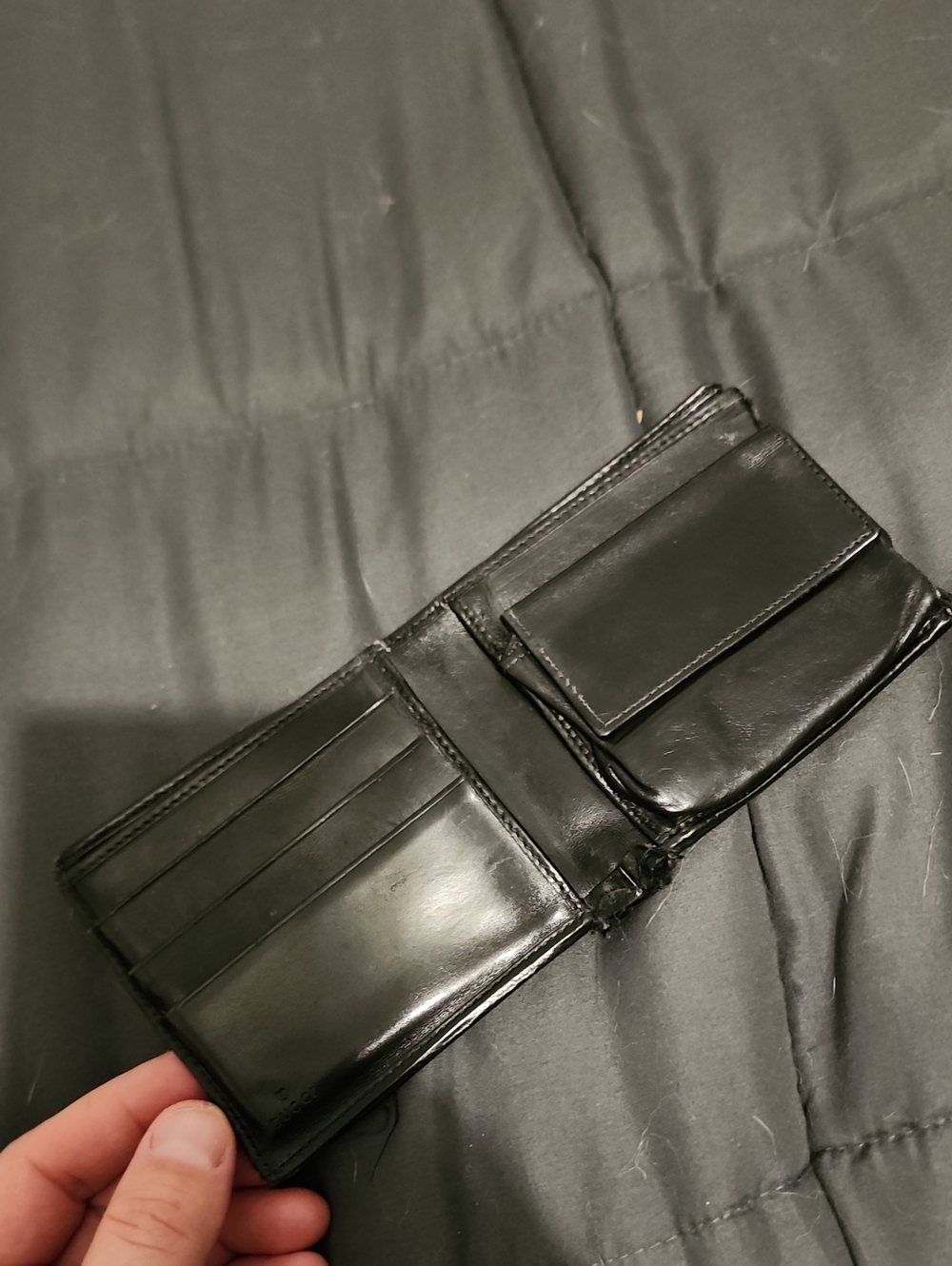 Distressed Gucci Mens Bifold Monogram Wallet - Picture 2 of 5